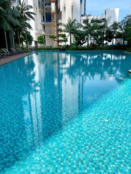 swimming pool at level 2