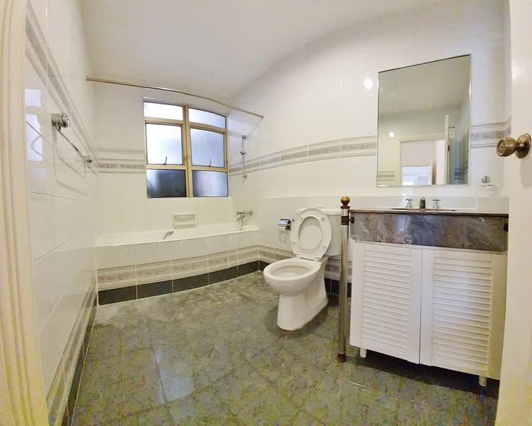 Leonie Condotel, 2 Leonie Hill Road, 4 Bedrooms, 2,722 sqft, Condominium For Rent, by Lawrence Hong, 23333422 - PropertyGuru.com.sg