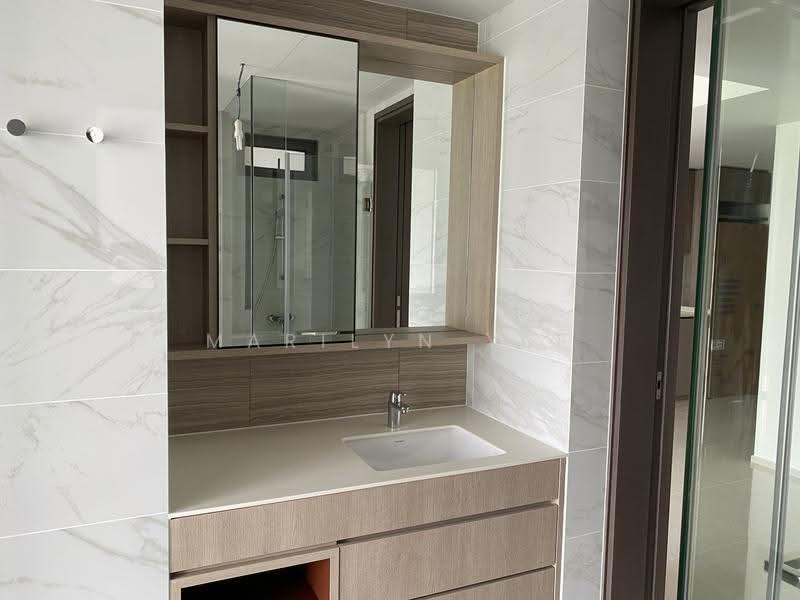 Forest Woods, Hougang / Punggol / Sengkang, 2 Bedrooms, 659 sqft, Condominium For Rent, by Marilyn Yee, 23334567 - Bathroom - PropertyGuru.com.sg