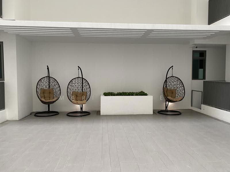 Forest Woods, Hougang / Punggol / Sengkang, 2 Bedrooms, 659 sqft, Condominium For Rent, by Marilyn Yee, 23334567 - Swing lounge - PropertyGuru.com.sg