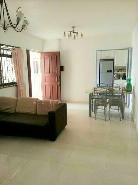 Spacious Living/Dining area 