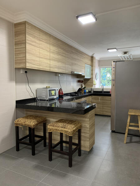 Well equipped kitchen area