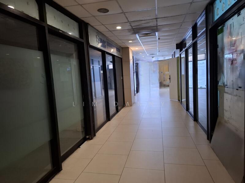Lucky Plaza, 304 Orchard Road, 431 sqft, Mall Shop For Rent, by Lim Danny, 23340081 - CommercialGuru.com.sg