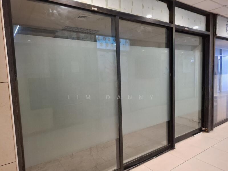 Lucky Plaza, 304 Orchard Road, 431 sqft, Mall Shop For Rent, by Lim Danny, 23340081 - CommercialGuru.com.sg