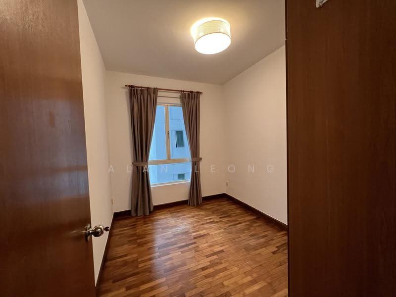 Burlington Square, 175 Bencoolen Street, Beach Road / Bugis / Rochor, 2 Bedrooms, 861 sqft, Apartment For Rent, by Alan Leong, 23340347 - PropertyGuru.com.sg