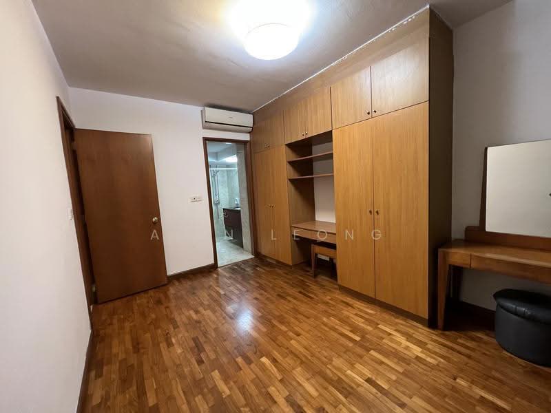 Burlington Square, 175 Bencoolen Street, Beach Road / Bugis / Rochor, 2 Bedrooms, 861 sqft, Apartment For Rent, by Alan Leong, 23340347 - PropertyGuru.com.sg