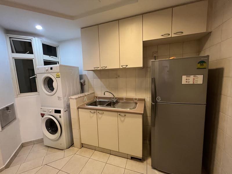 Burlington Square, 175 Bencoolen Street, Beach Road / Bugis / Rochor, 2 Bedrooms, 861 sqft, Apartment For Rent, by Alan Leong, 23340347 - PropertyGuru.com.sg