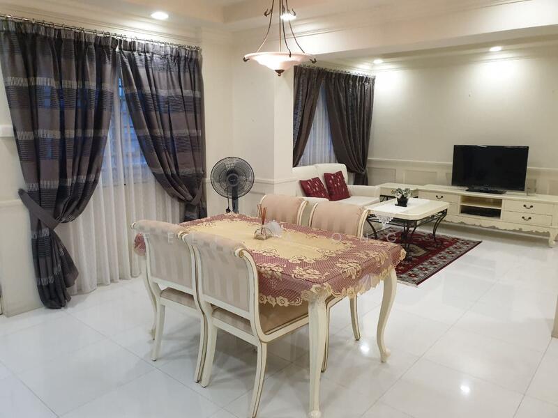 For Rent - 230 Compassvale Walk