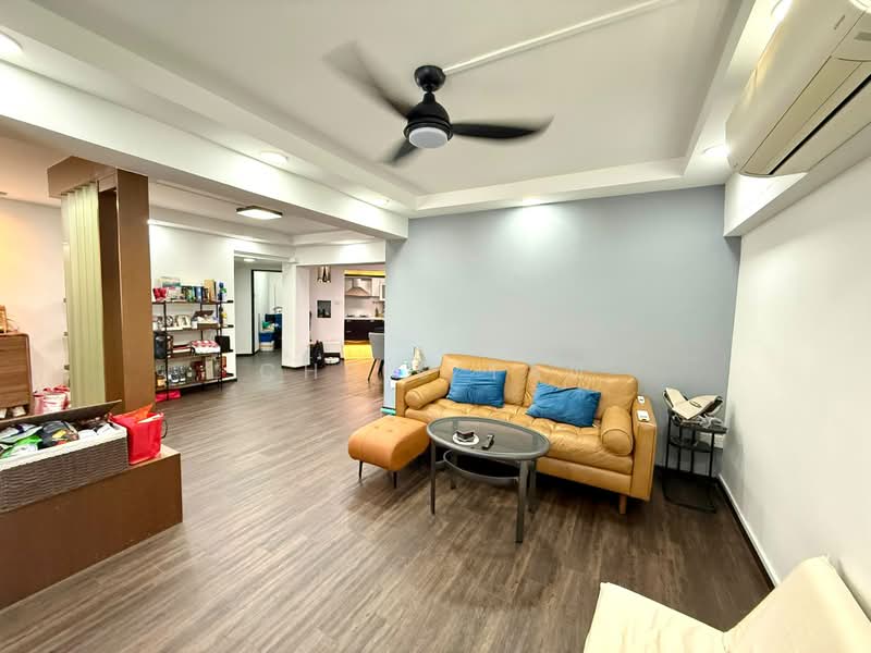 835 Hougang Central, 835 Hougang Central, 3 Bedrooms, 1,184 sqft, HDB Flat For Sale, by Chris Tan, 23344925 - PropertyGuru.com.sg