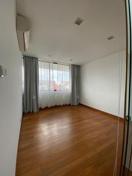 Lorong Pisang Raja, Lorong Pisang Raja, Clementi Park / Upper Bukit Timah, 7 Bedrooms, 5,000 sqft, Terraced House For Rent, by Alice Yap, 23346704 - PropertyGuru.com.sg