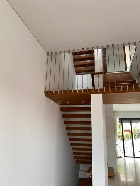 Lorong Pisang Raja, Lorong Pisang Raja, Clementi Park / Upper Bukit Timah, 7 Bedrooms, 5,000 sqft, Terraced House For Rent, by Alice Yap, 23346704 - PropertyGuru.com.sg
