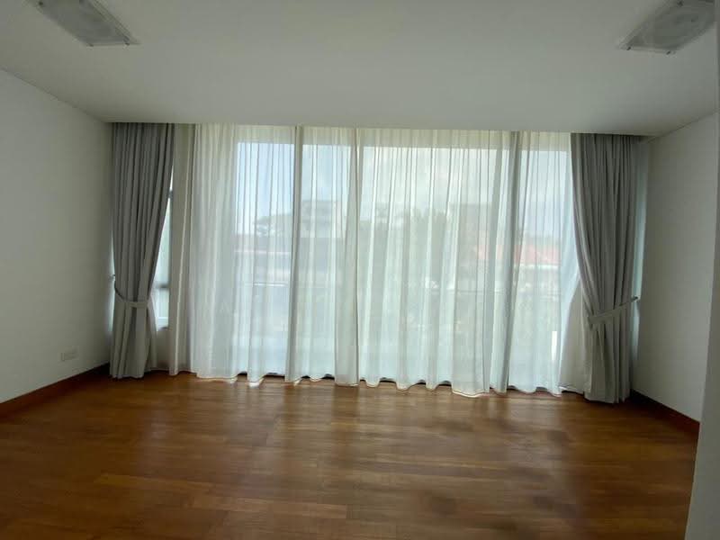 Lorong Pisang Raja, Lorong Pisang Raja, Clementi Park / Upper Bukit Timah, 7 Bedrooms, 5,000 sqft, Terraced House For Rent, by Alice Yap, 23346704 - PropertyGuru.com.sg