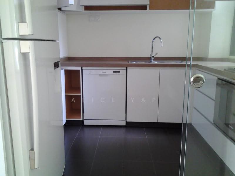 Lorong Pisang Raja, Lorong Pisang Raja, Clementi Park / Upper Bukit Timah, 7 Bedrooms, 5,000 sqft, Terraced House For Rent, by Alice Yap, 23346704 - PropertyGuru.com.sg