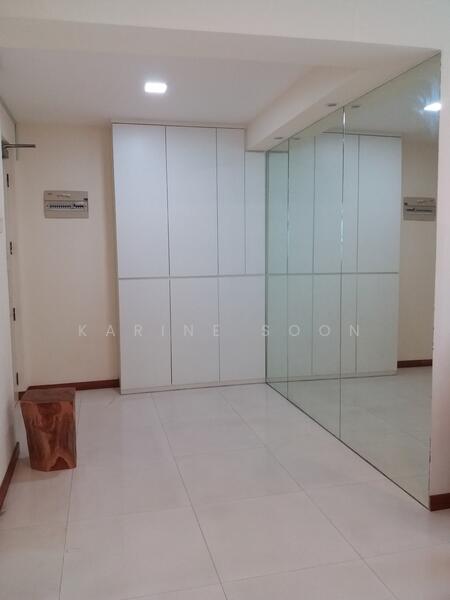 Entrance / Shoes cabinet