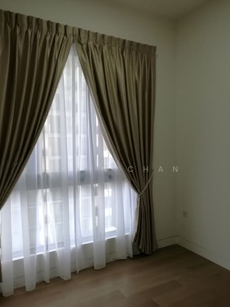 Highline Residences, 7 Kim Tian Road, 3 Bedrooms, 1,152 sqft, Condominium For Rent, by Gavin Chan, 23349439 - Bedroom 3 with wardrobe. - PropertyGuru.com.sg