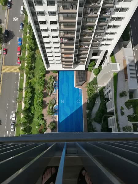 Highline Residences, 7 Kim Tian Road, 3 Bedrooms, 1,152 sqft, Condominium For Rent, by Gavin Chan, 23349439 - Pool view from unit balcony. - PropertyGuru.com.sg