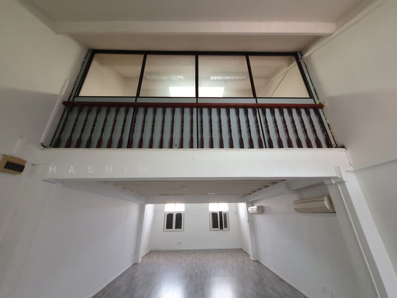Pahang St Arab St Kg Glam, Pahang Street, Beach Road / Bugis / Rochor, 968 sqft, Shop / Shophouse For Rent, by Hashim Bahashwan, 23350690 - CommercialGuru.com.sg