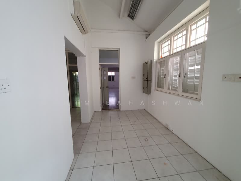 Pahang St Arab St Kg Glam, Pahang Street, Beach Road / Bugis / Rochor, 968 sqft, Shop / Shophouse For Rent, by Hashim Bahashwan, 23350690 - CommercialGuru.com.sg
