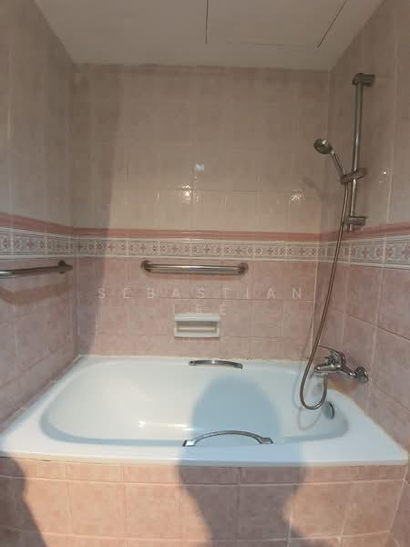La Crystal, 160 Killiney Road, 1 Bedroom, 710 sqft, Condominium For Rent, by Sebastian Lee, 23351838 - PropertyGuru.com.sg
