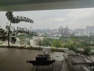 For Sale - Lush on Holland Hill