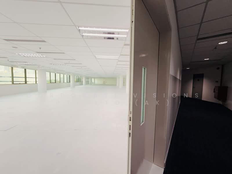 AFFORDABLE, FUNCTIONAL BUSINESS SPACE NEAR MRT. Suits Most Operation, Service Ctr. Aircon, low CAPEX, SIZE: 4000, 8000, 15000 to 60K sf CONTACT: +6596881177, Clementi Park / Upper Bukit Timah, 6,000 sqft, Business / Science Park For Rent, by ADRIAN, 23354616 - CommercialGuru.com.sg
