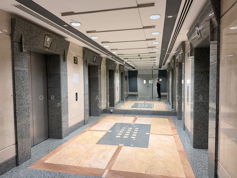 AFFORDABLE, FUNCTIONAL BUSINESS SPACE NEAR MRT. Suits Most Operation, Service Ctr. Aircon, low CAPEX, SIZE: 4000, 8000, 15000 to 60K sf CONTACT: +6596881177, Clementi Park / Upper Bukit Timah, 6,000 sqft, Business / Science Park For Rent, by ADRIAN, 23354616 - CommercialGuru.com.sg