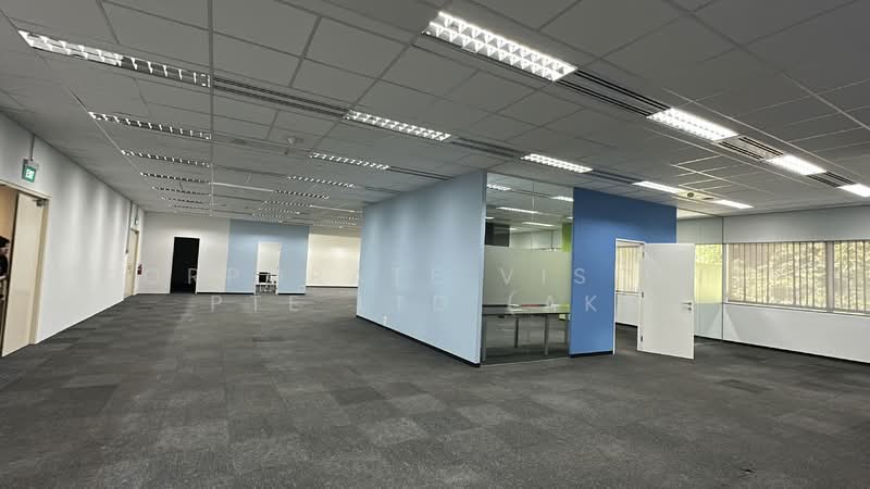 MODERN BP OFFICE | Fitted or Semi-fitted Options | Foodcourt & Amenities within, 8 mins walk MRT, Size: 4000/6000, 8500~15000sf CONTACT: 65-96881177 Adrian.Koh@corporatevisions.com.sg, Buona Vista / West Coast / Clementi New Town, 3,500 sqft, Business / Science Park For Rent, by KOH HOONG TSE (ADRIAN), 23358126 - CommercialGuru.com.sg