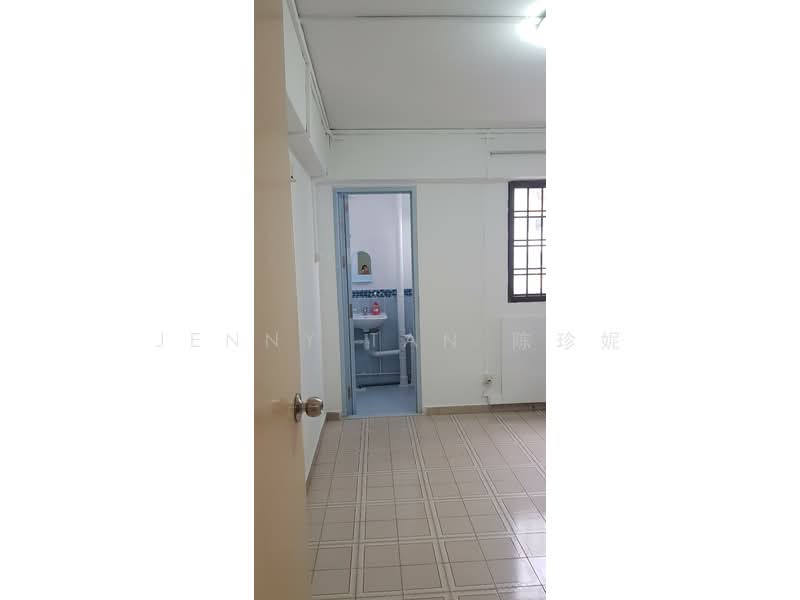 120 Potong Pasir Avenue 1, 120 Potong Pasir Avenue 1, 2 Bedrooms, 721 sqft, HDB Flat For Rent, by Jenny Tan, 23358407 - PropertyGuru.com.sg