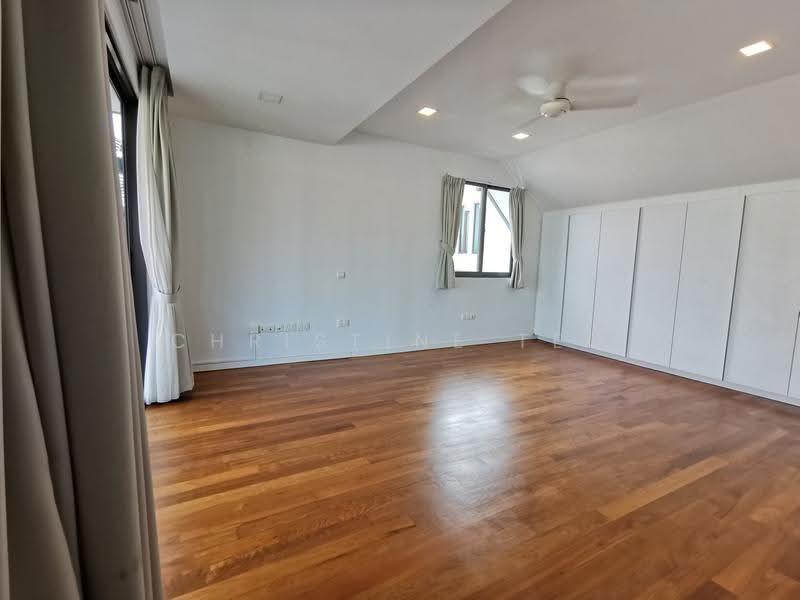 Modern Semi-D with Pool, mins to bus stop, supermarket and eateries, Berwick Drive, Hougang / Punggol / Sengkang, 5 Bedrooms, 4,300 sqft, Semi-Detached House For Rent, by Christine Teo, 23360452 - Top floor bedroom - PropertyGuru.com.sg