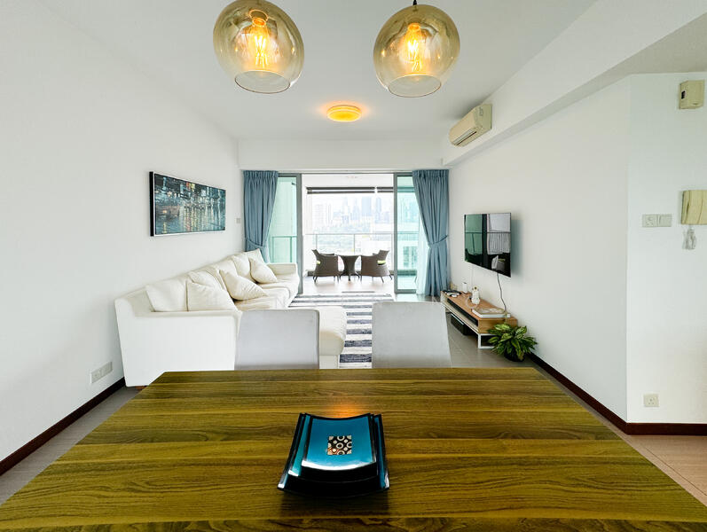 Dining & living room