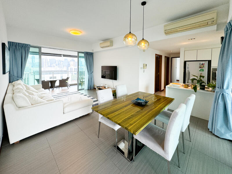 Dining & living room