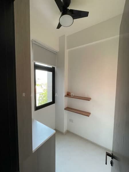 The Asana, 17 Queen's Road, 2 Bedrooms, 635 sqft, Condominium For Rent, by Raynard Lim, 23367387 - Linen Room - PropertyGuru.com.sg