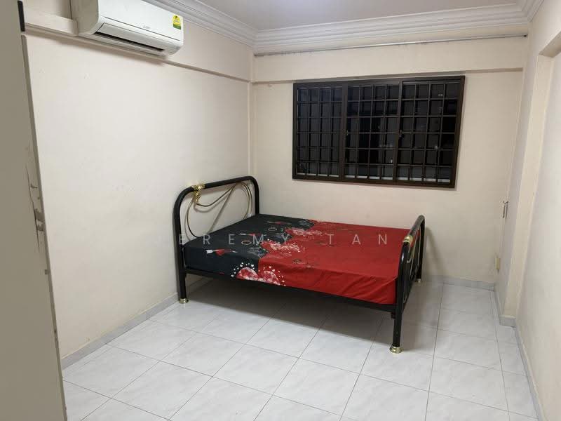 443 Jurong West Avenue 1, 443 Jurong West Avenue 1, Boon Lay / Jurong / Tuas, 3 Bedrooms, 1,119 sqft, HDB Flat For Rent, by Jeremy Tan, 23368126 - Bedroom - PropertyGuru.com.sg