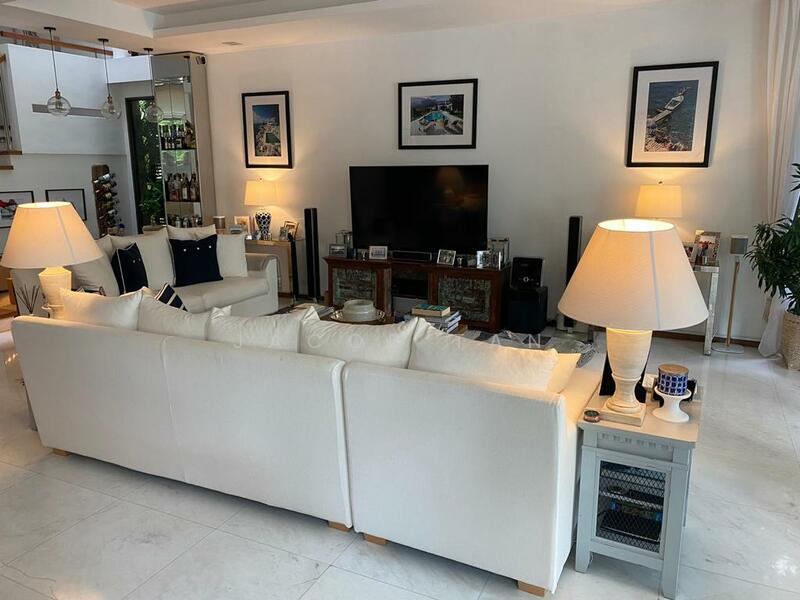 For Sale - Paradise Island