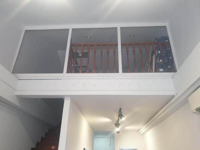 Amoy street walkup office near food centre & 2 MRT station, Amoy Street, 1,000 sqft, Office For Rent, by Norman Cheam, 23373550 - CommercialGuru.com.sg