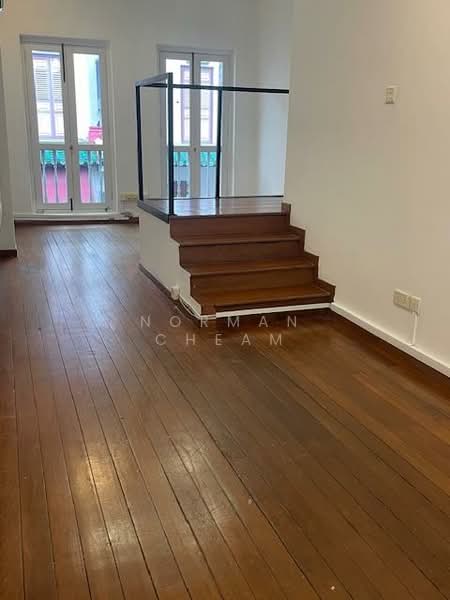 Amoy street walkup office near food centre & 2 MRT station, Amoy Street, 1,000 sqft, Office For Rent, by Norman Cheam, 23373550 - CommercialGuru.com.sg