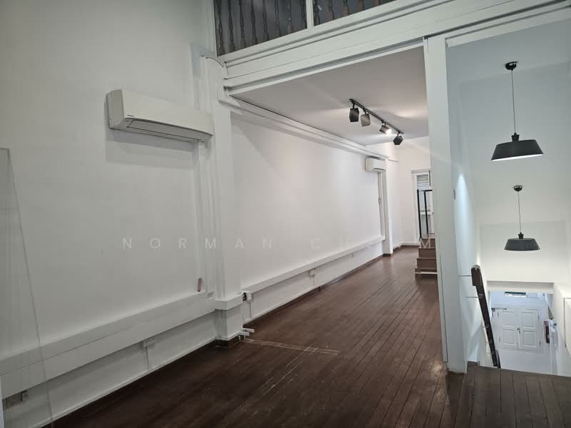 Amoy street walkup office near food centre & 2 MRT station, Amoy Street, 1,000 sqft, Office For Rent, by Norman Cheam, 23373550 - CommercialGuru.com.sg