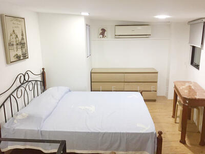 For Rent - Emerald Hill