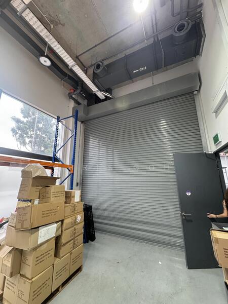 Groundfloor 3 storey unit for rent, 2 Gambas Crescent, Admiralty / Woodlands, 4,779 sqft, Light Industrial (B1) For Rent, by Chris Goh, 23378745 - CommercialGuru.com.sg