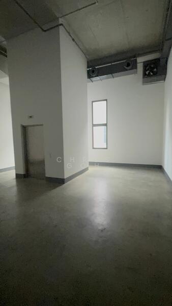 Groundfloor 3 storey unit for rent, 2 Gambas Crescent, Admiralty / Woodlands, 4,779 sqft, Light Industrial (B1) For Rent, by Chris Goh, 23378745 - CommercialGuru.com.sg