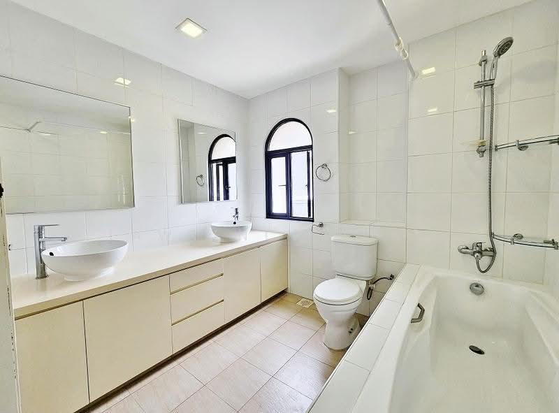 Point Loma, 30 Shelford Road, Newton / Novena, 4 Bedrooms, 3,262 sqft, Apartment For Rent, by Lawrence Hong, 23380798 - PropertyGuru.com.sg