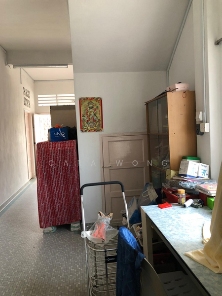 For Sale - Spacious Corner unit, Landed property (Ground Floor only), 9999 Leasehold