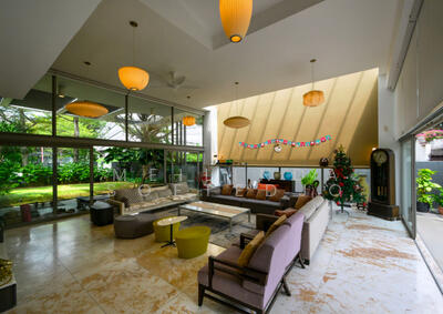 For Sale - Margate Meyer Vicinity Bungalow 2.5 storey + basement + courtyard