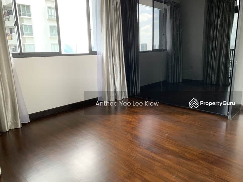 For Rent - Domus