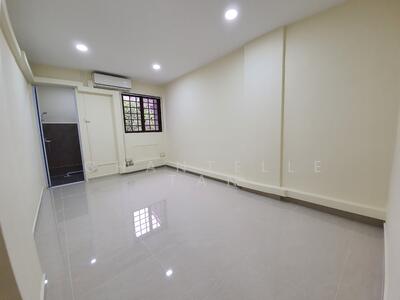 For Rent - 727 Ang Mo Kio Avenue 6