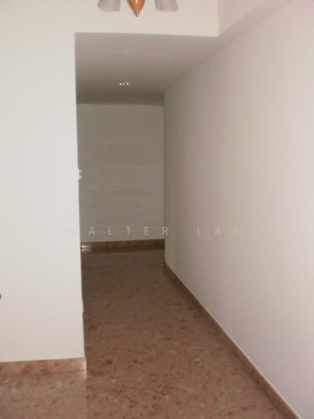 Estella Gardens, 21 - 27 Flora Road, 2 Bedrooms, 1,141 sqft, Condominium For Rent, by Walter Lau, 23389514 - Passage to Bedrooms for privacy - PropertyGuru.com.sg