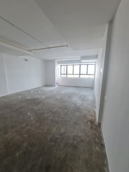 Trivex, 8 Burn Road, 775 sqft, Light Industrial (B1) For Rent, by Kevin Nur Amin Widjaja, 23392490 - CommercialGuru.com.sg
