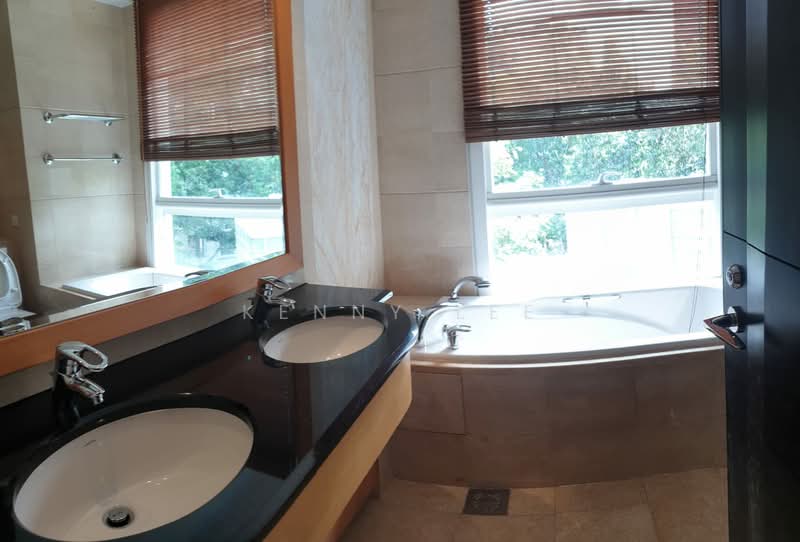 Cuscaden Residences, 26 Cuscaden Road, 3 Bedrooms, 1,438 sqft, Condominium For Rent, by Kenny Lee, 23392711 - equipped with bath tub - PropertyGuru.com.sg