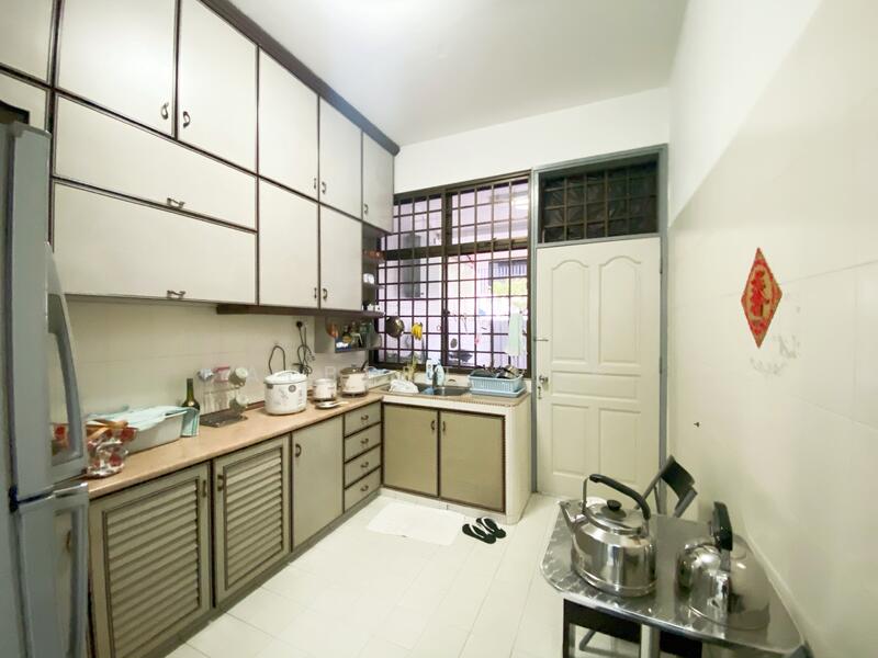 For Sale - 2 storey inter terrace for sale at Mayflower lane