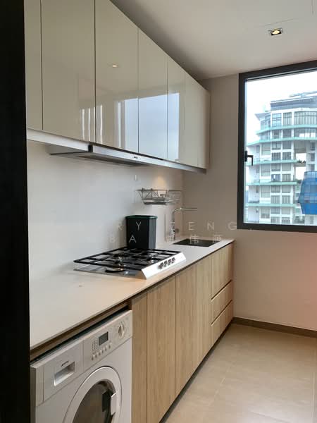 OUE Twin Peaks Condominium For Sale at S$ 3,993,960 | PropertyGuru Singapore